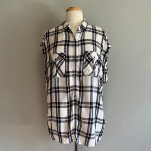 Rails Free People Britt Sleeveless Black White Plaid Rayon Roll Cuff Shirt Top M